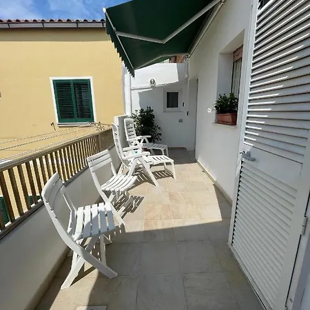 Apartment Del Mar Nel Centro Storico Santa Teresa Gallura