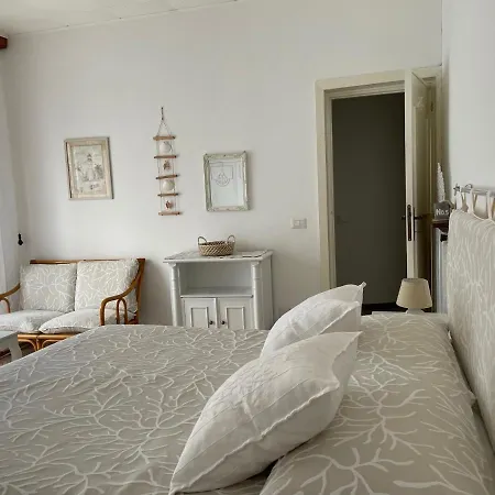 Del Mar Nel Centro Storico Апартаменты *